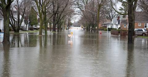 Overstroming in een straat